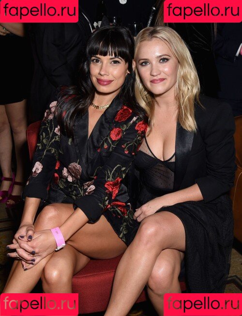 Emily Osment Onlyfans Photo Gallery 