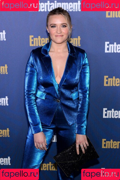 Emily Osment Onlyfans Photo Gallery 