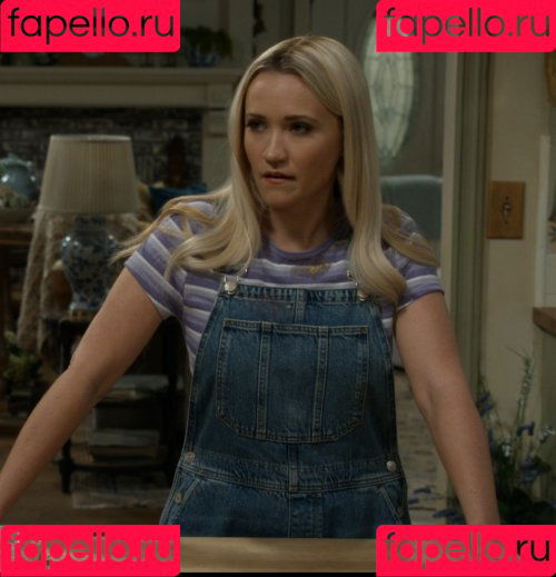 Emily Osment Onlyfans Photo Gallery 