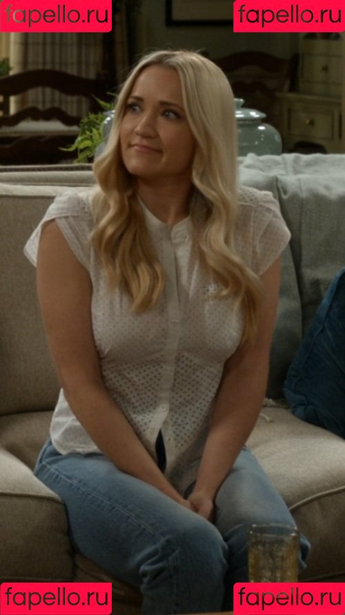 Emily Osment Onlyfans Photo Gallery 