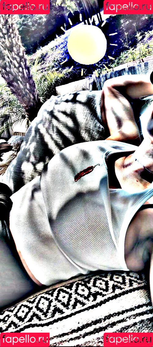 Emily Osment Onlyfans Photo Gallery 