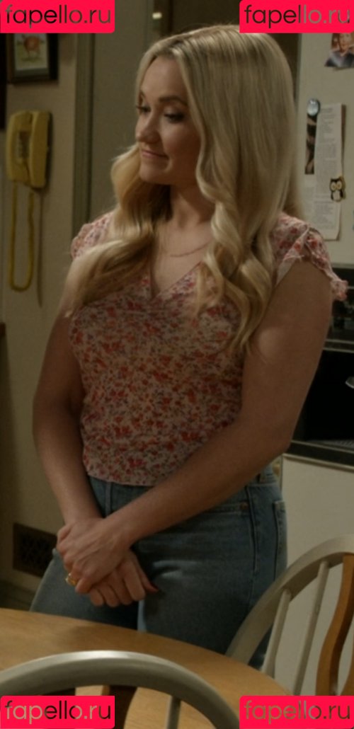 Emily Osment Onlyfans Photo Gallery 