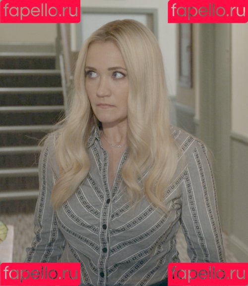 Emily Osment Onlyfans Photo Gallery 