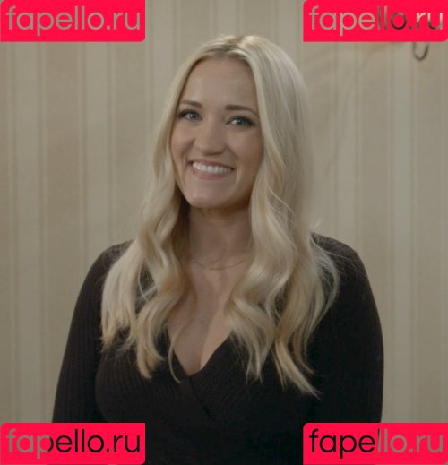 Emily Osment Onlyfans Photo Gallery 