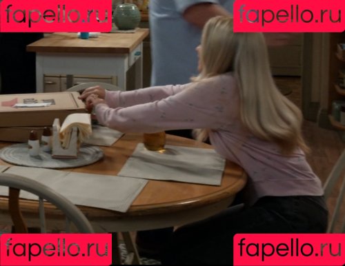 Emily Osment Onlyfans Photo Gallery 