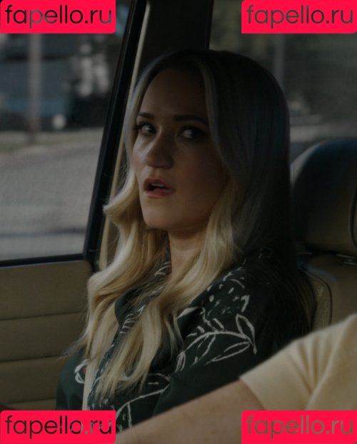 Emily Osment Onlyfans Photo Gallery 