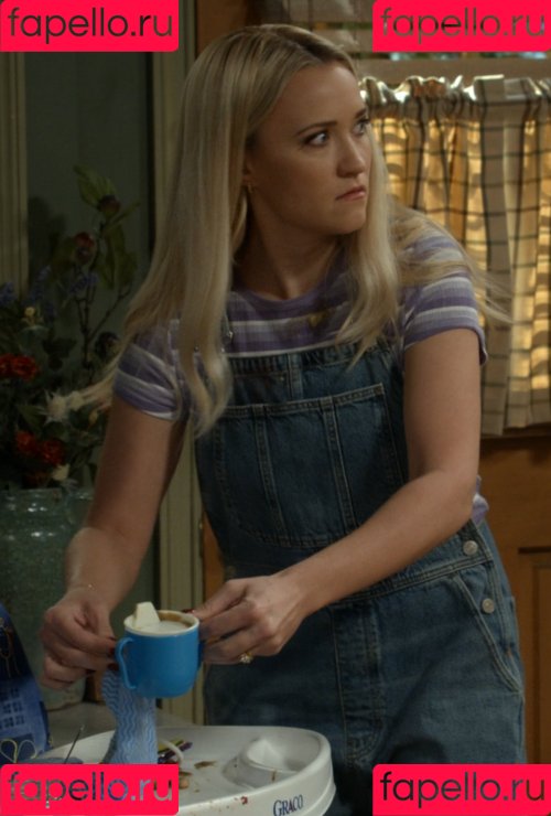 Emily Osment Onlyfans Photo Gallery 