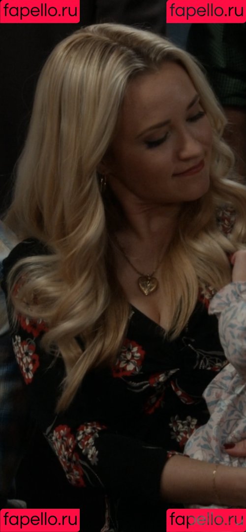 Emily Osment Onlyfans Photo Gallery 