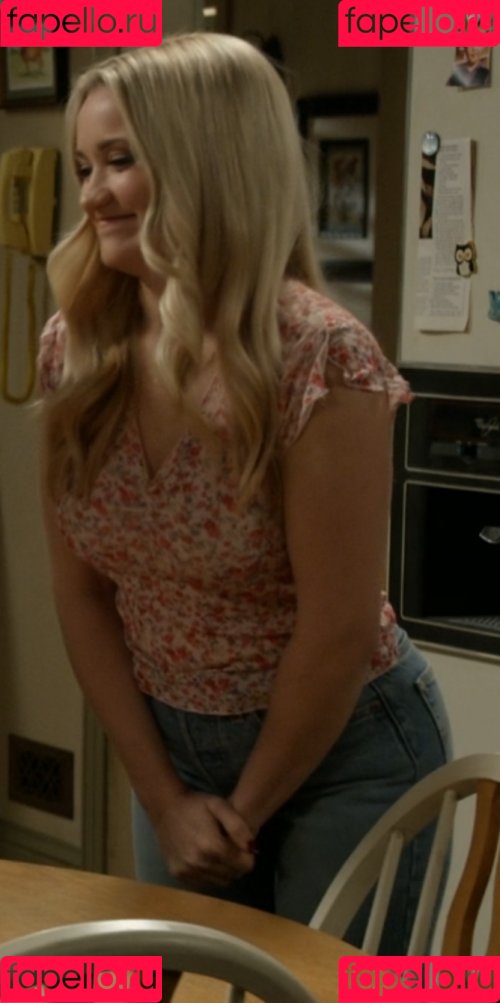 Emily Osment Onlyfans Photo Gallery 