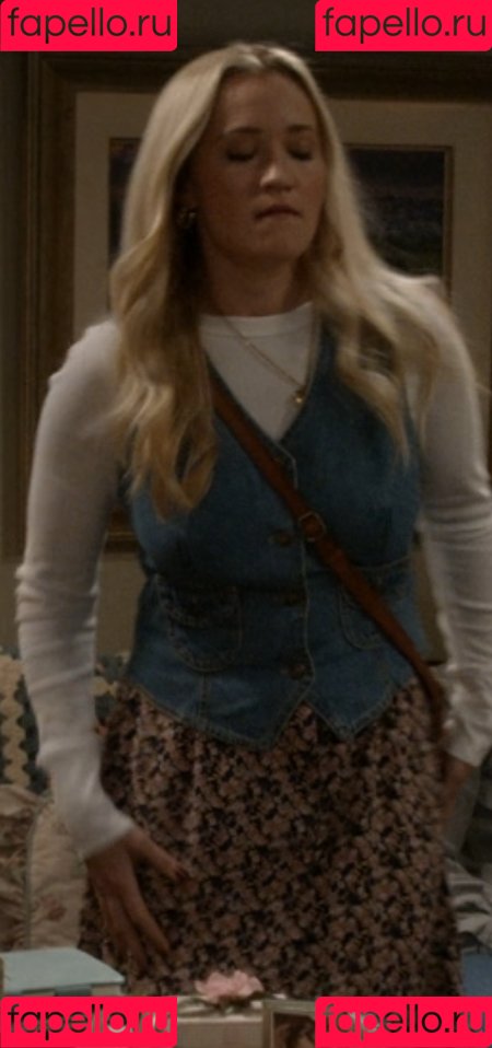 Emily Osment Onlyfans Photo Gallery 