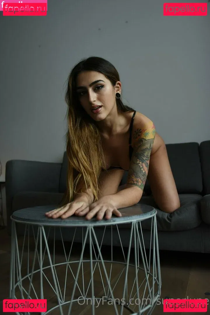 superlupe Onlyfans Photo Gallery 