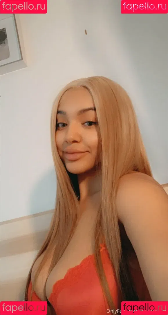brattyjewlss Onlyfans Photo Gallery 