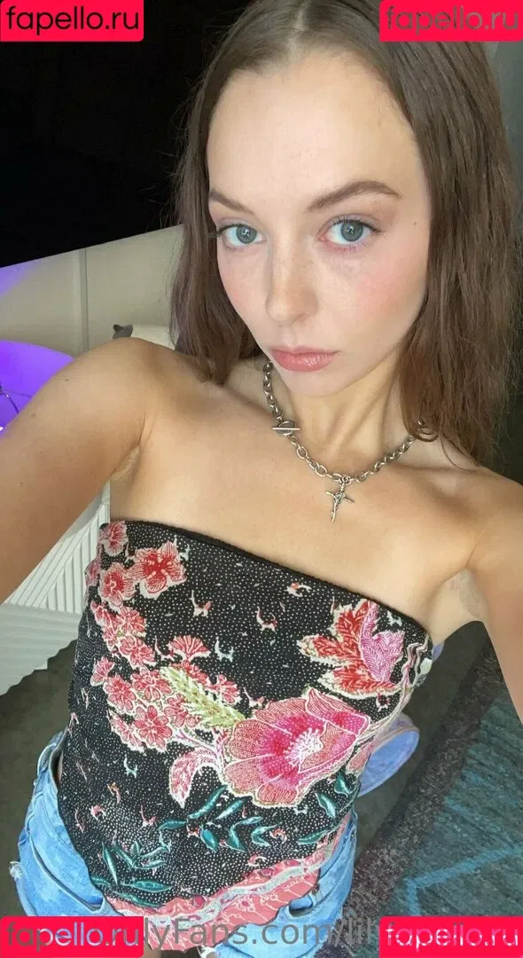 lilylarimar Onlyfans Photo Gallery 