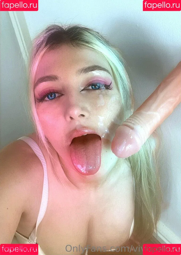 Vivii Plays Onlyfans Photo Gallery 