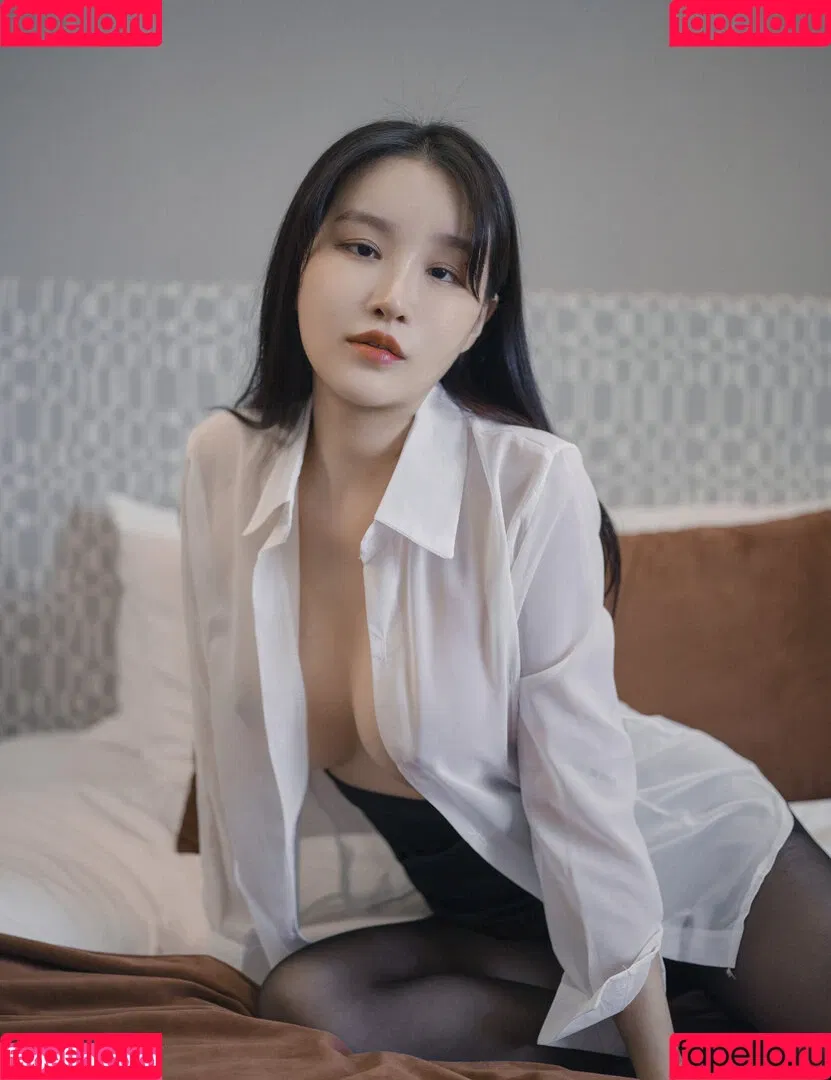 Lee Seol 이설 Onlyfans Photo Gallery 