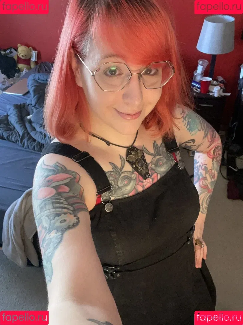 PushingUpRoses Onlyfans Photo Gallery 