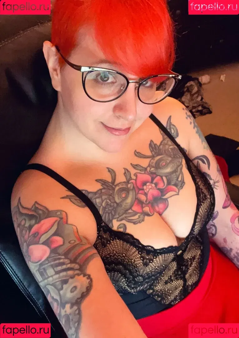 PushingUpRoses Onlyfans Photo Gallery 