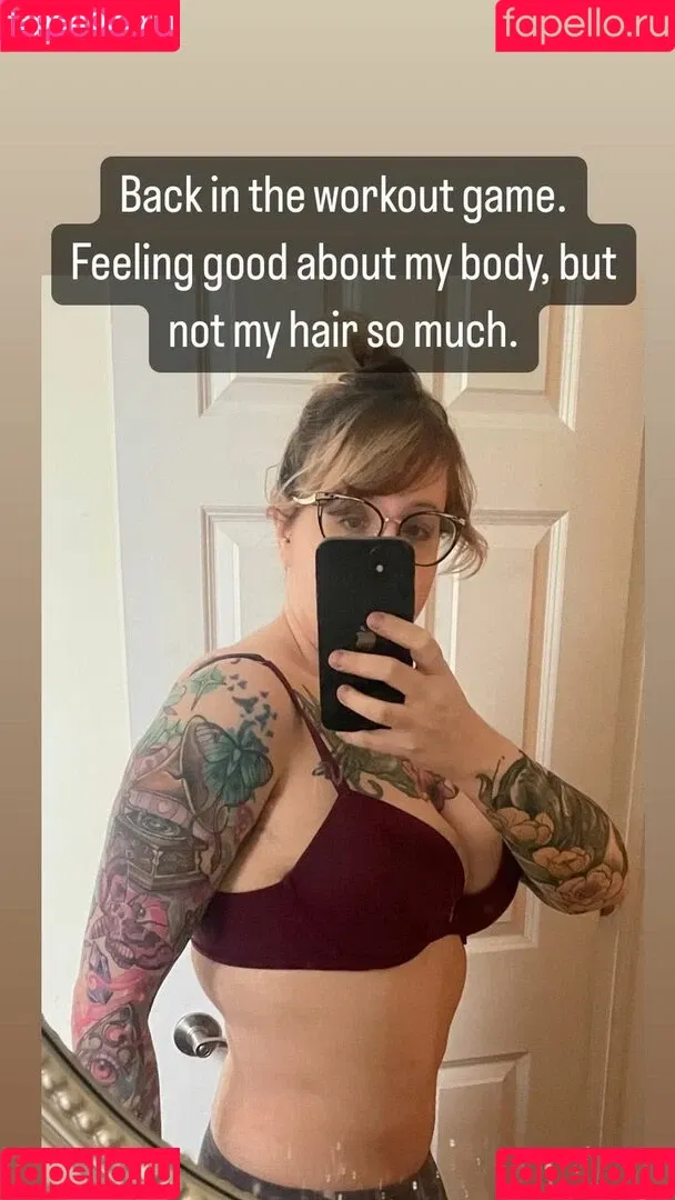 PushingUpRoses Onlyfans Photo Gallery 