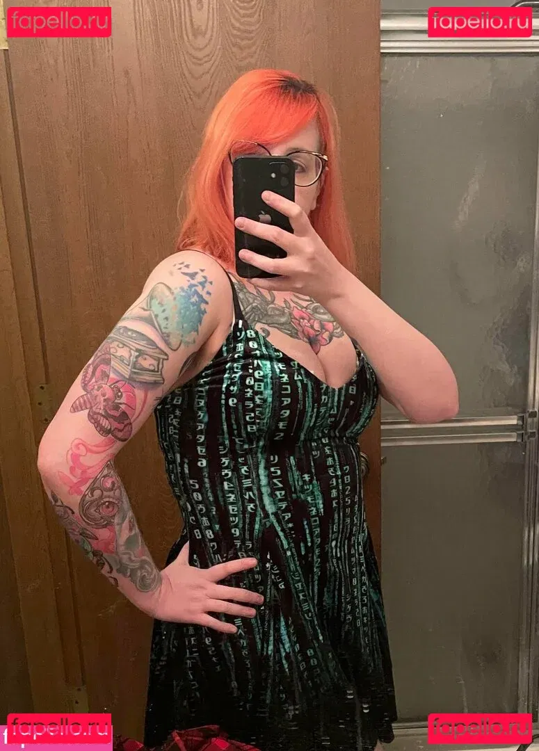 PushingUpRoses Onlyfans Photo Gallery 