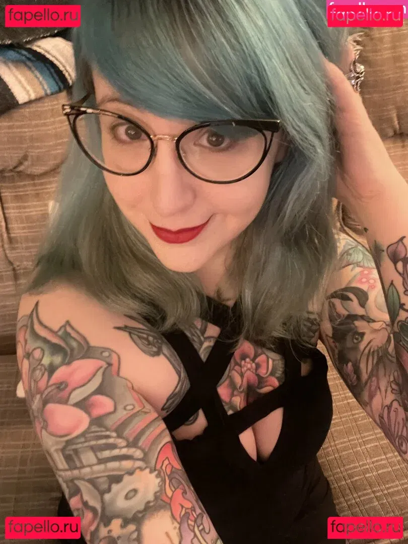 PushingUpRoses Onlyfans Photo Gallery 