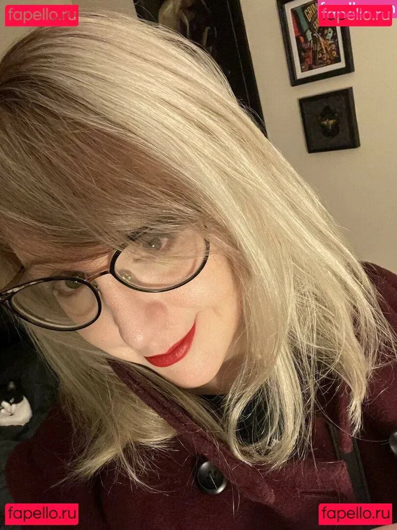 PushingUpRoses Onlyfans Photo Gallery 