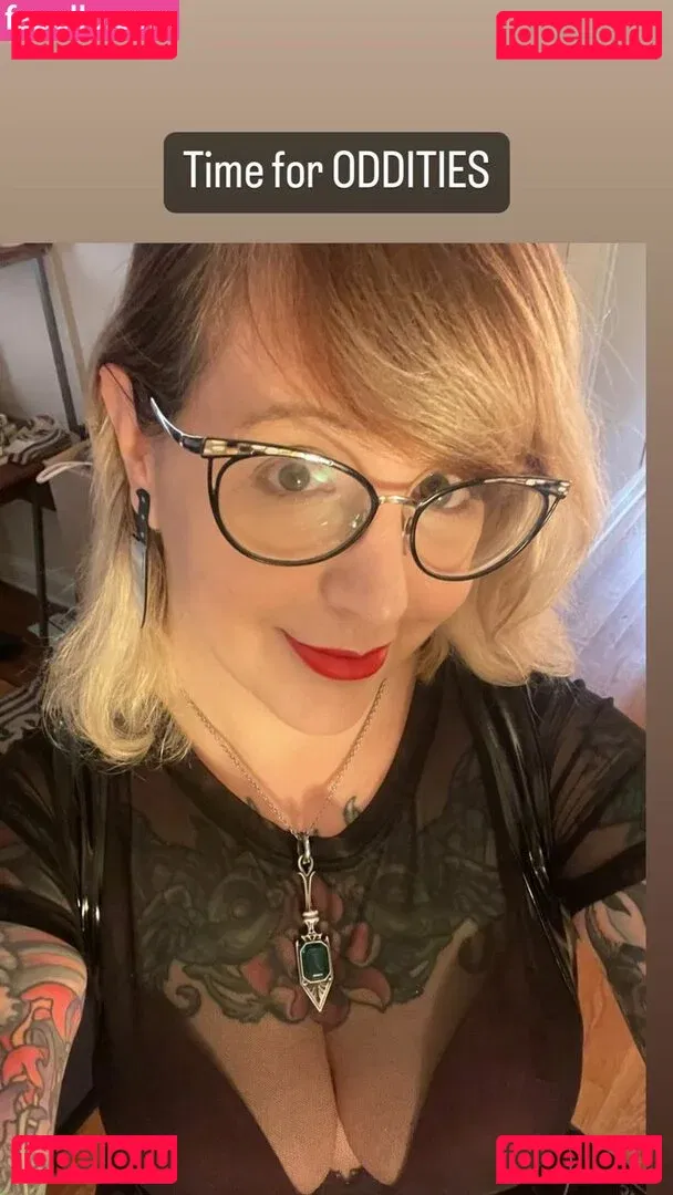 PushingUpRoses Onlyfans Photo Gallery 