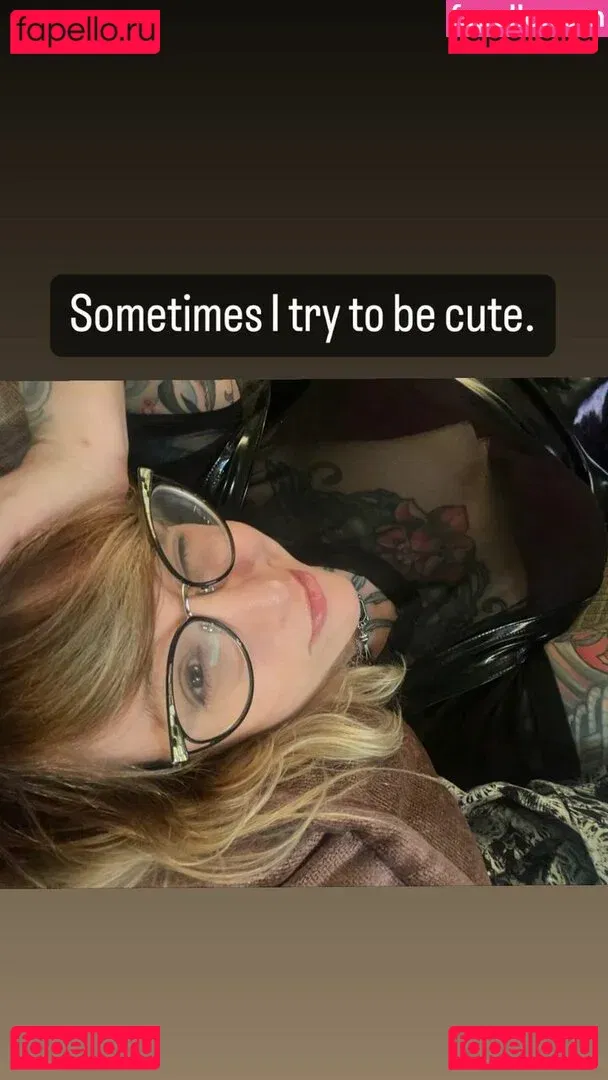 PushingUpRoses Onlyfans Photo Gallery 