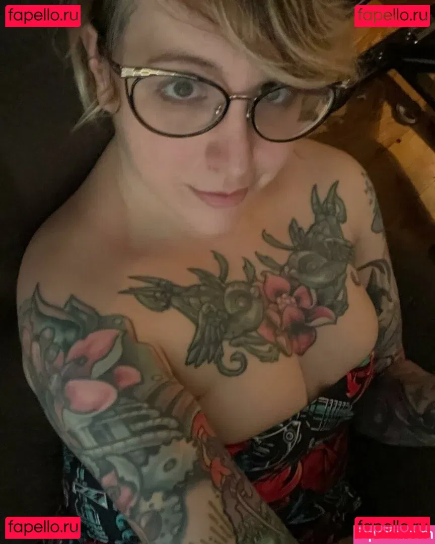 PushingUpRoses Onlyfans Photo Gallery 