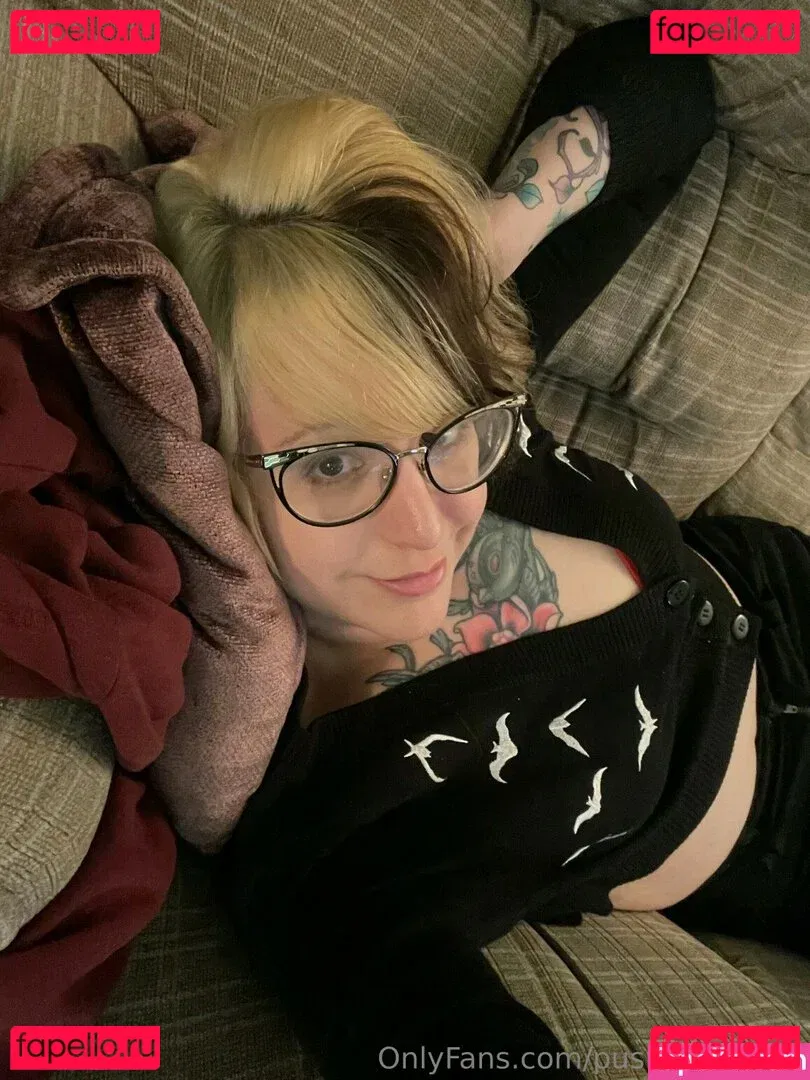 PushingUpRoses Onlyfans Photo Gallery 