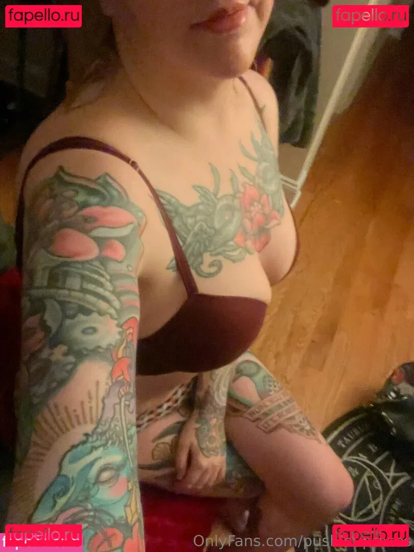 PushingUpRoses Onlyfans Photo Gallery 