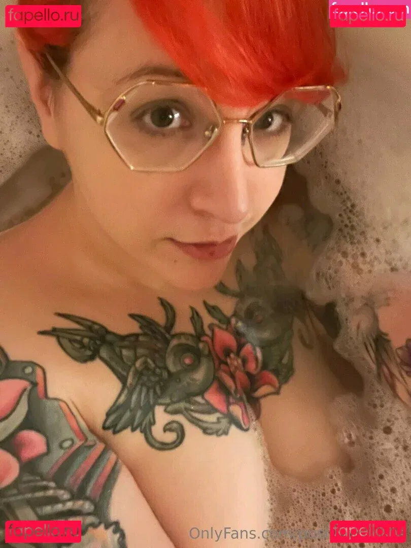 PushingUpRoses Onlyfans Photo Gallery 