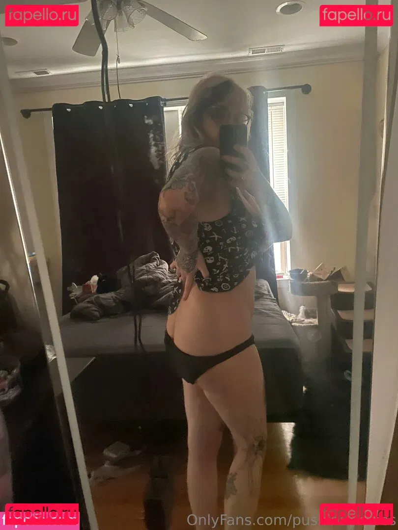 PushingUpRoses Onlyfans Photo Gallery 