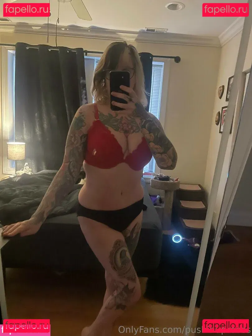 PushingUpRoses Onlyfans Photo Gallery 