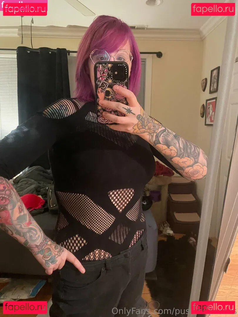 PushingUpRoses Onlyfans Photo Gallery 