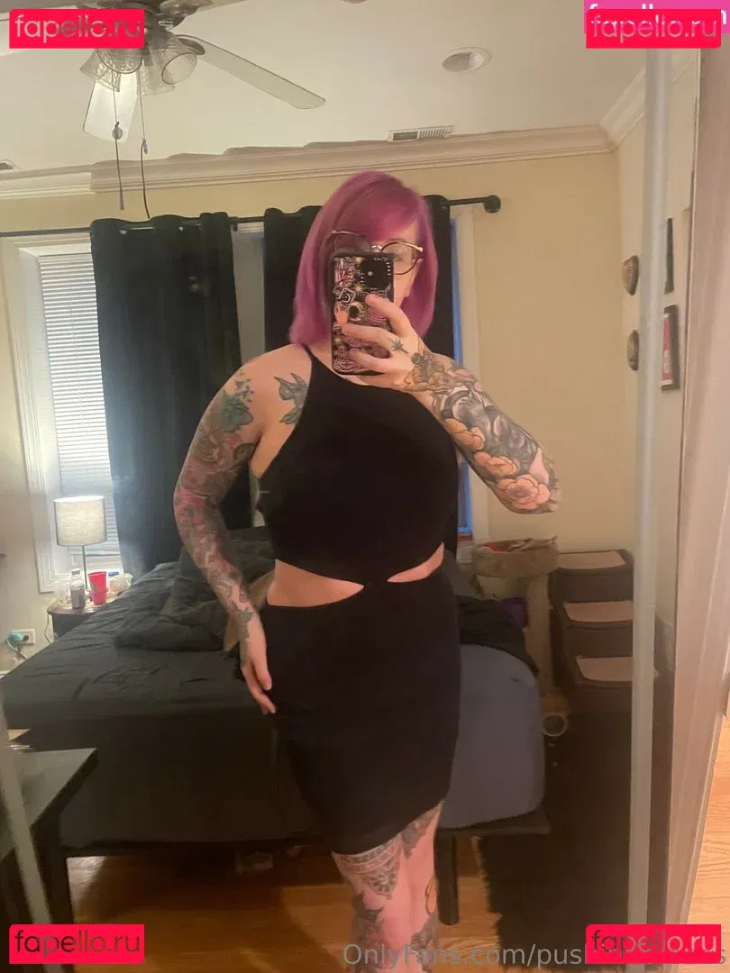 PushingUpRoses Onlyfans Photo Gallery 