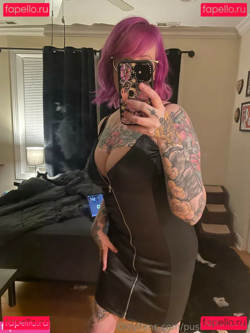 PushingUpRoses Onlyfans Photo Gallery 