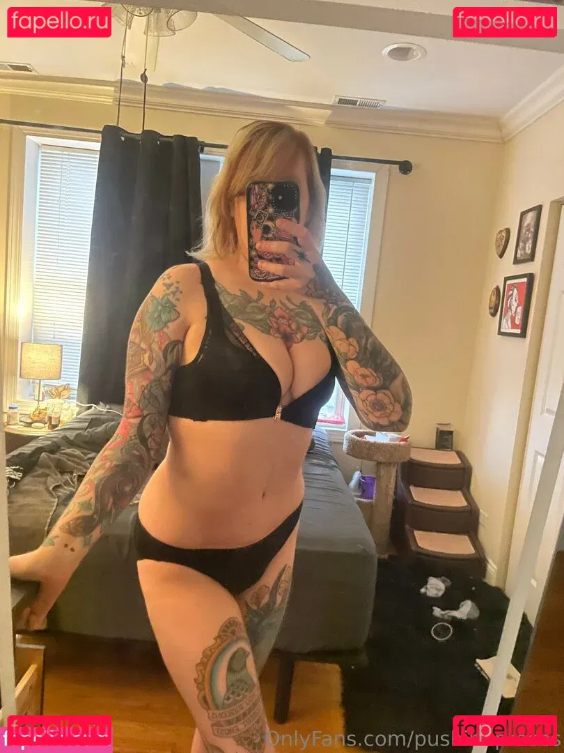 PushingUpRoses Onlyfans Photo Gallery 