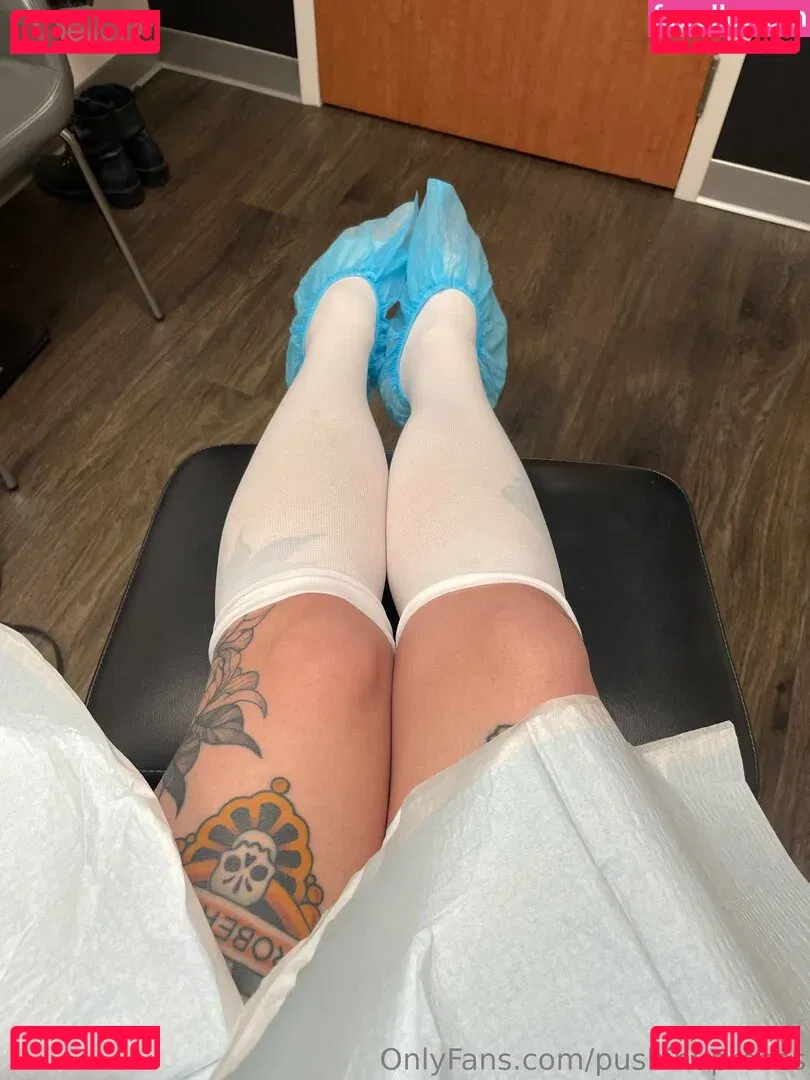 PushingUpRoses Onlyfans Photo Gallery 