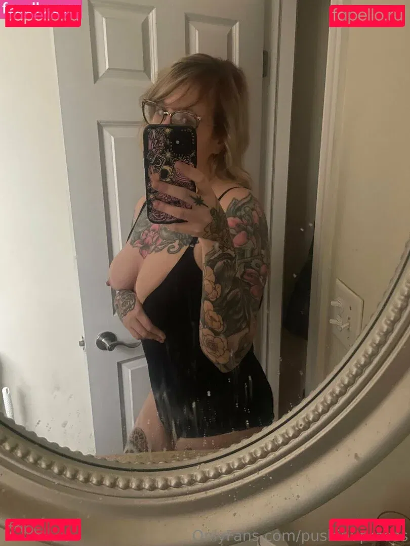 PushingUpRoses Onlyfans Photo Gallery 