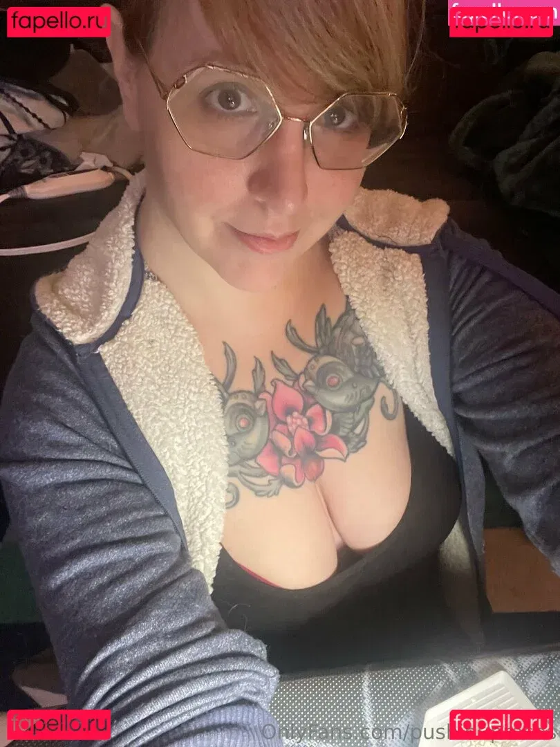 PushingUpRoses Onlyfans Photo Gallery 