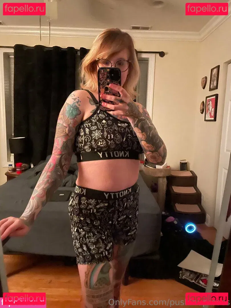 PushingUpRoses Onlyfans Photo Gallery 