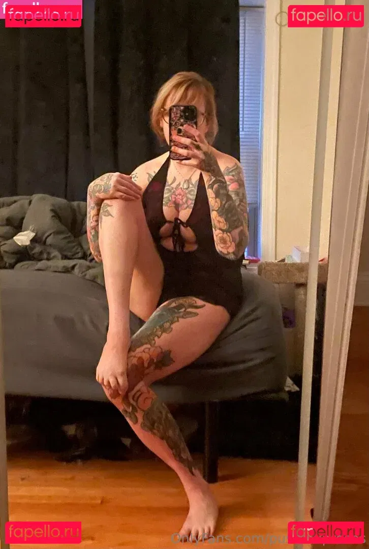 PushingUpRoses Onlyfans Photo Gallery 