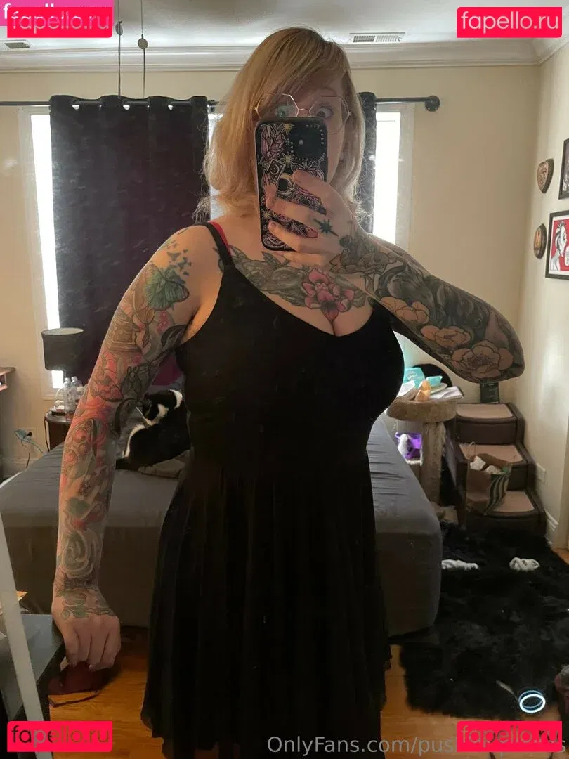 PushingUpRoses Onlyfans Photo Gallery 