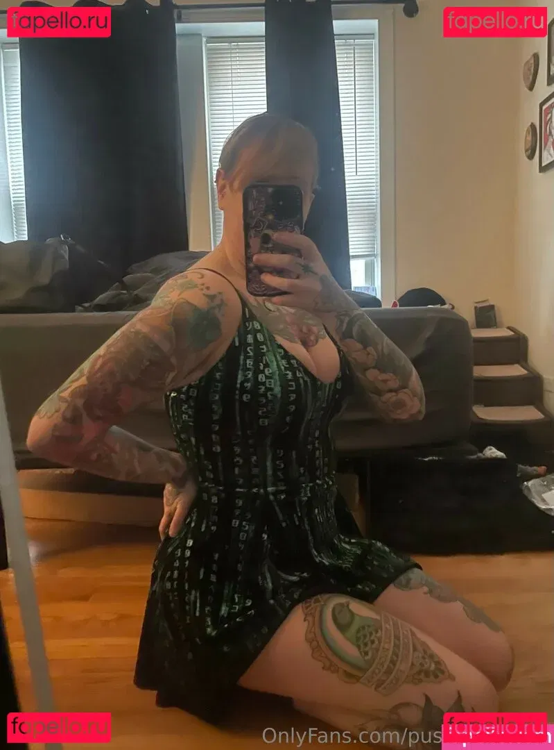 PushingUpRoses Onlyfans Photo Gallery 