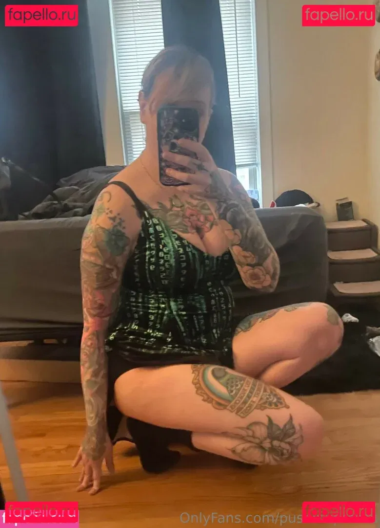 PushingUpRoses Onlyfans Photo Gallery 