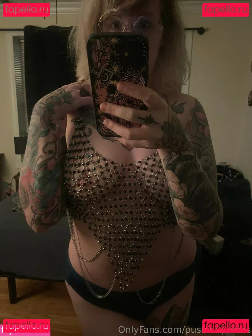 PushingUpRoses Onlyfans Photo Gallery 