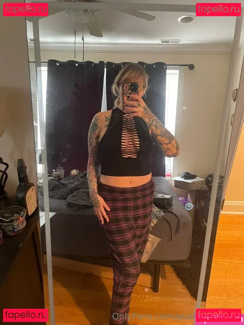 PushingUpRoses Onlyfans Photo Gallery 