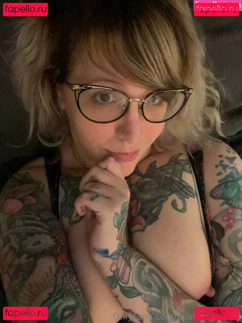 PushingUpRoses Onlyfans Photo Gallery 