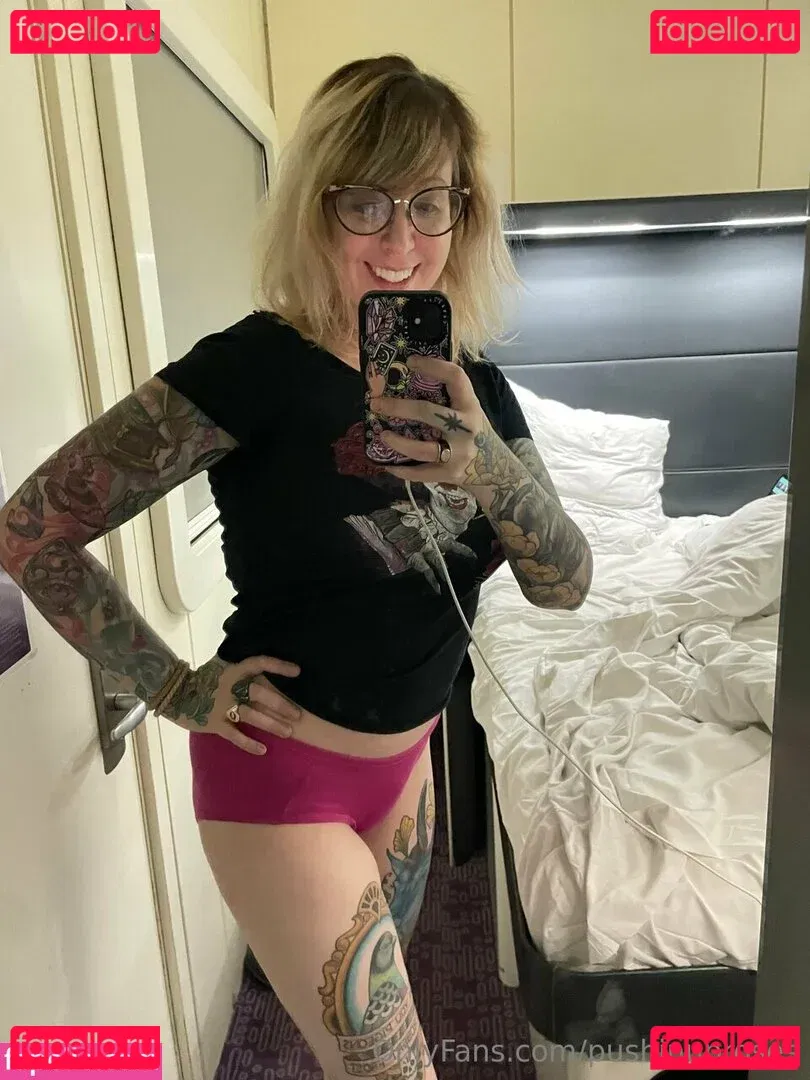 PushingUpRoses Onlyfans Photo Gallery 