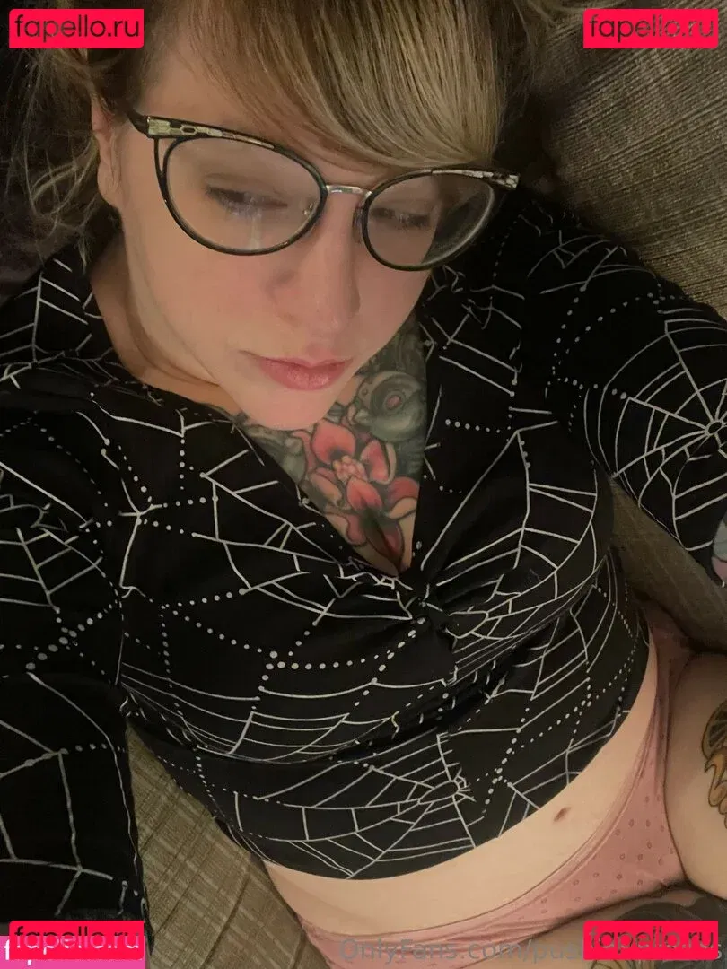 PushingUpRoses Onlyfans Photo Gallery 